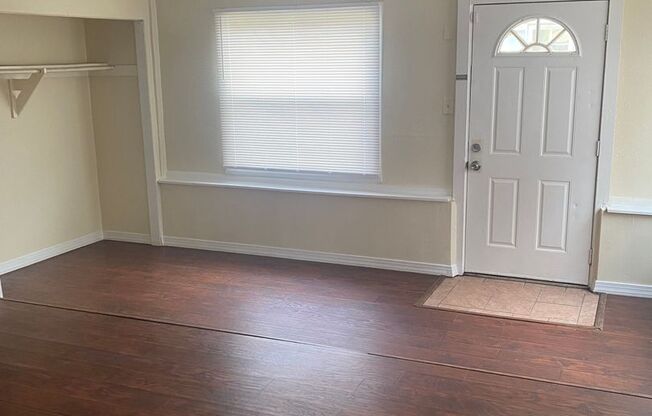 COMING SOON - 3 BEDROOM 1 BATH HOME LARGE FAMILY ROOM