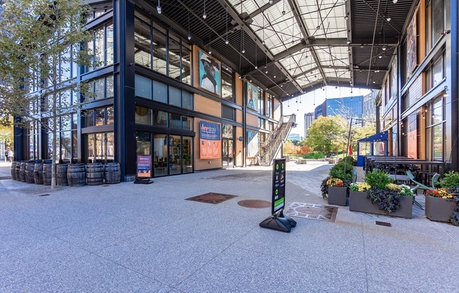 2 beds, 2 baths, 983 sqft, $4,500, Unit 1221