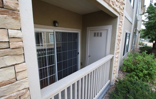 3 beds, 2 baths, $2,495, Unit Apt 104