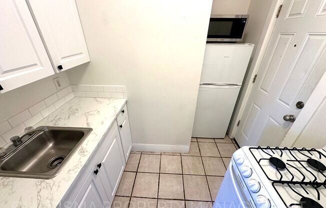 Charming 1-Bedroom Apartment in Sought-After Downtown Location; Beautiful & More Affordable Than You Ever Imagined!