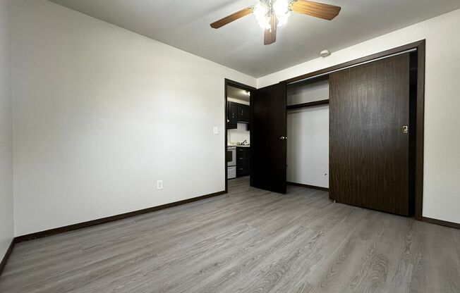 1 bed, 1 bath, 420 sqft, $795, Unit 1052 Unit 3