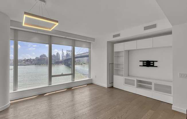 2 beds, 2 baths, 1,123 sqft, $7,300, Unit 9E
