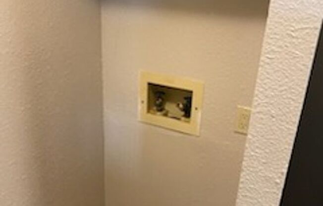 1 bed, 1 bath, 636 sqft, $710, Unit 2627-507