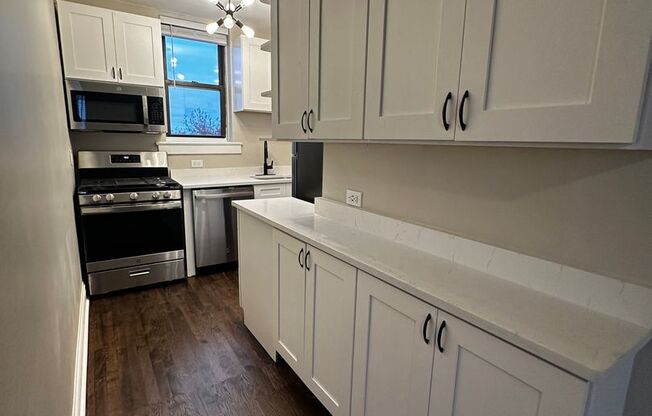 2 beds, 1 bath, $1,495, Unit 3149 - C3