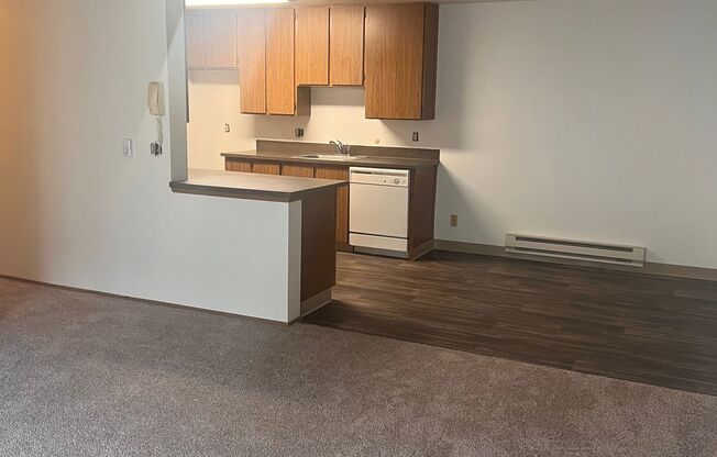 Lakeview Court Apartments