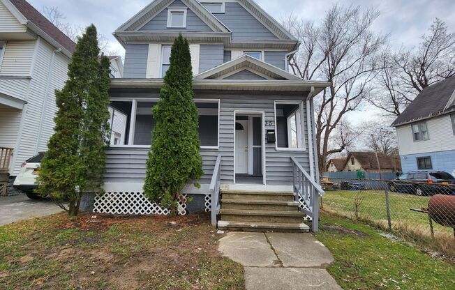 4 Bedroom Single Family Home!