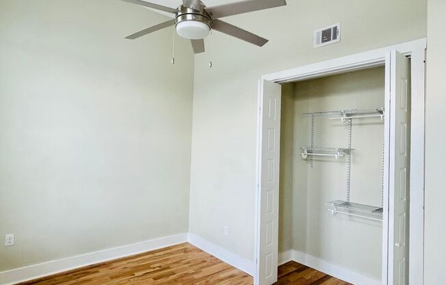 1 bed, 1 bath, 895 sqft, $1,925, Unit 116 N First Street 102