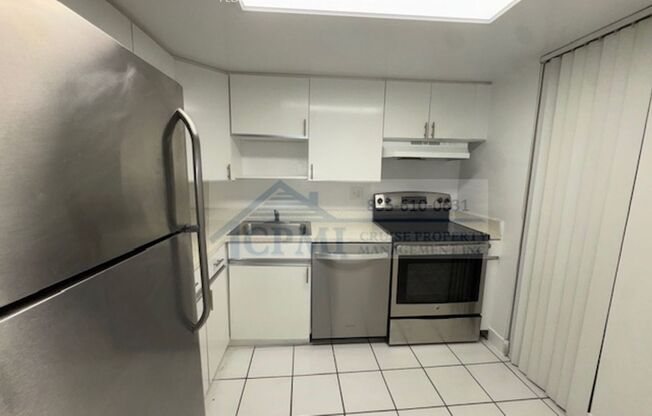 1 bed, 1.5 baths, 900 sqft, $1,825, Unit A3N