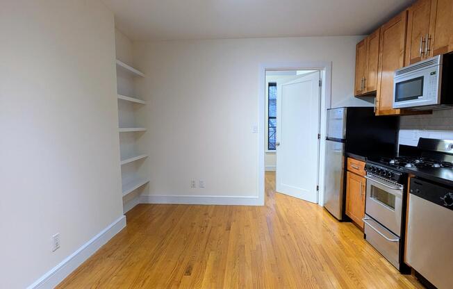 1 bed, 1 bath, $2,950, Unit 4C