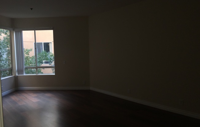 1 bed, 1 bath, 720 sqft, $2,225, Unit 212