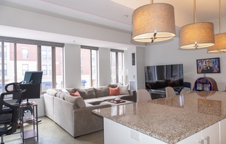 1 bed, 1 bath, 829 sqft, $4,300, Unit 210