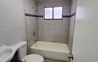 522 Aaron Pl