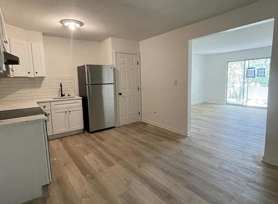 1 bed, 1 bath, 650 sqft, $2,025, Unit 32