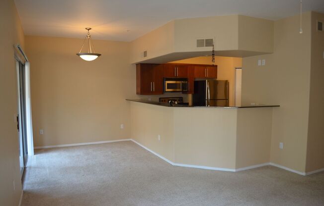 2 beds, 2.5 baths, $2,200, Unit # 2133