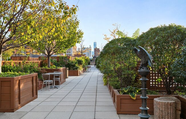 1 bed, 1 bath, $5,500, Unit 812