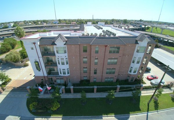 Midtown Grove Apartments in Houston