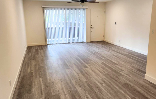 1 bed, 1 bath, 908 sqft, $2,450, Unit 307