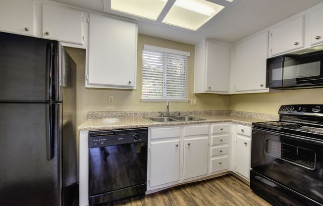 2 beds, 1 bath, 938 sqft, $1,850, Unit 309