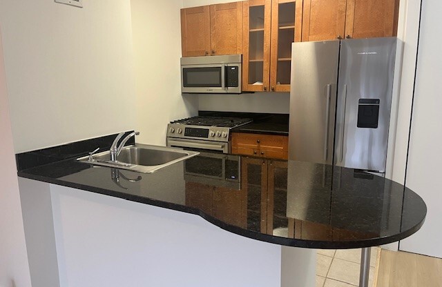 1 bed, 1 bath, $4,895, Unit 4F