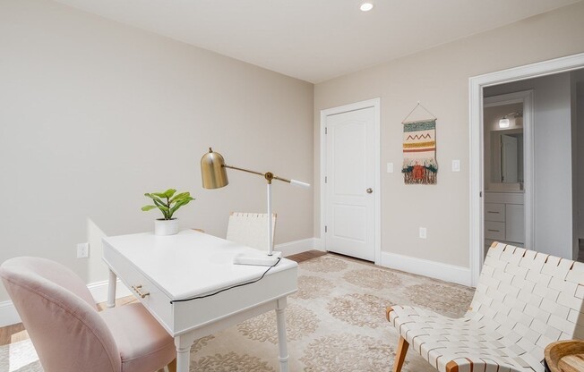 2 beds, 2 baths, 1,222 sqft, $4,700, Unit 20