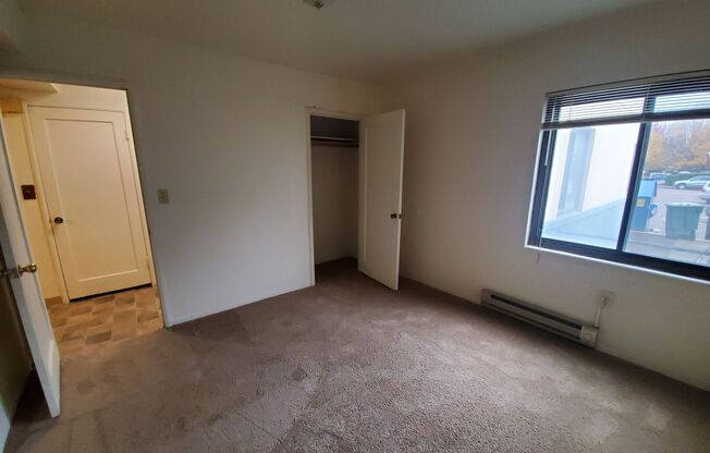 2 beds, 1 bath, 900 sqft, $1,525, Unit 506