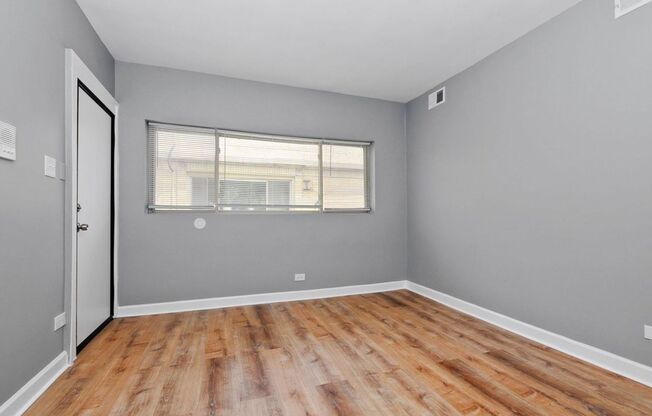 3108-10 W 63rd