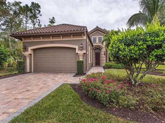 ~3 bed+Den/3 bath Pool Home in desirable North Naples Location~