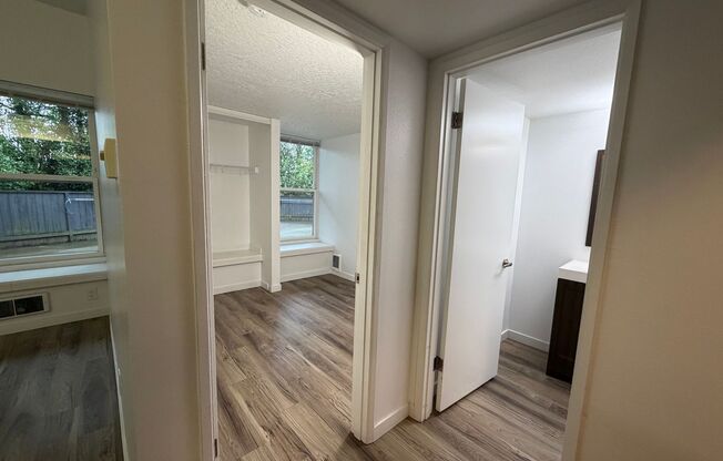 1 bed, 1 bath, 465 sqft, $1,215, Unit 113