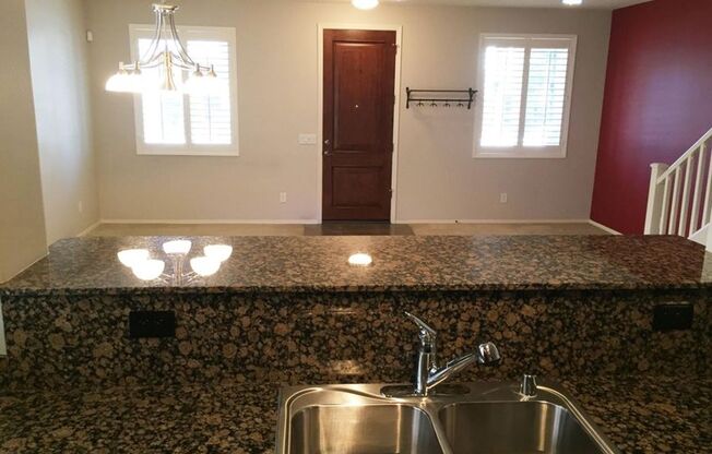 Nice 3 bedroom in Crismon Creek