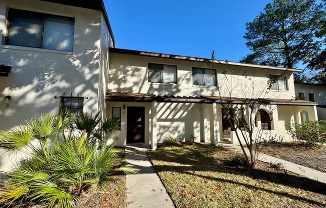 Spacious Townhome - Internet - Casablanca East!