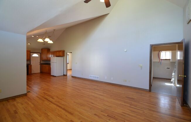 Ranch with Unfinished Basement in D20 with AC!