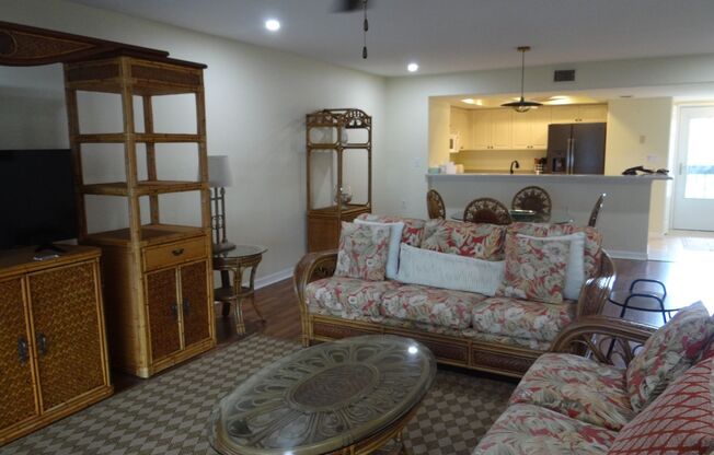 2 beds, 2 baths, $3,800, Unit # 41C