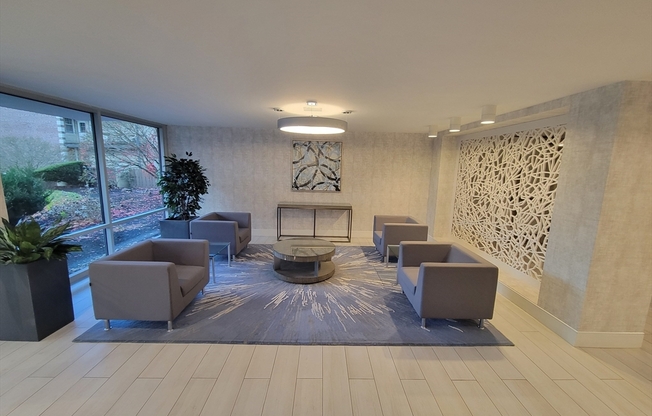 1 bed, 1 bath, 745 sqft, $3,000, Unit 32