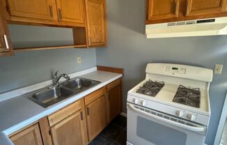 3 beds, 1 bath, $1,200