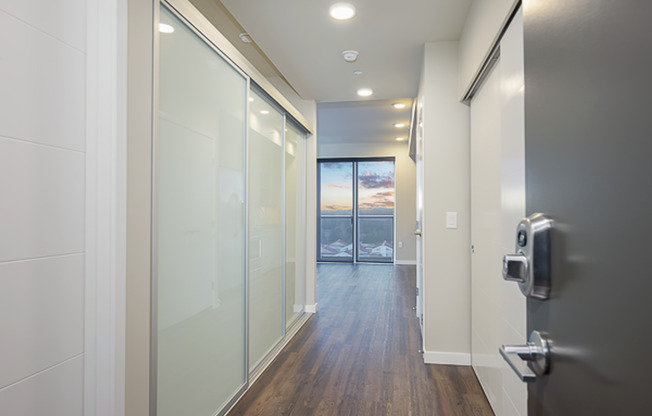 1 bed, 1 bath, 491 sqft, $2,450, Unit 404