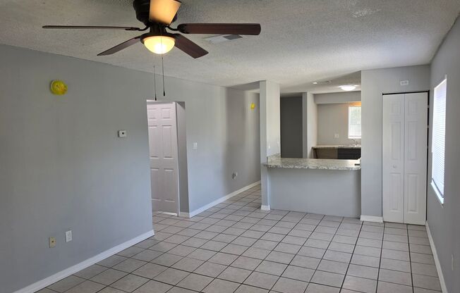 2526 S. Oak Avenue (4)