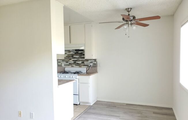 120 - 801 E Palmer Ave