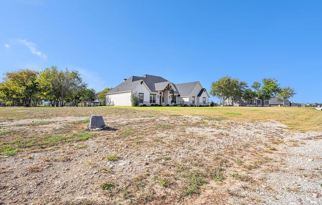 4/2 with office in Joshua ISD on 1 Acre