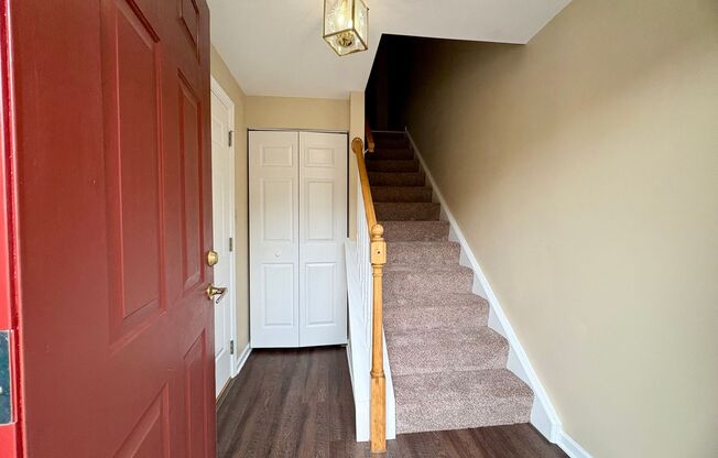 3 Bedroom 1.5 Bathroom in Elizabethtown!