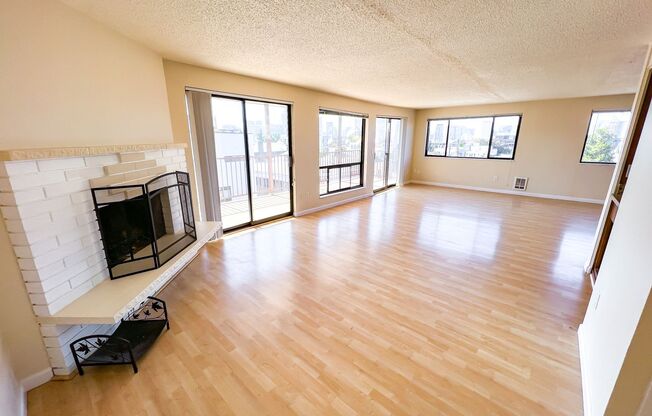 4 beds, 2 baths, 1,732 sqft, $4,595, Unit 100