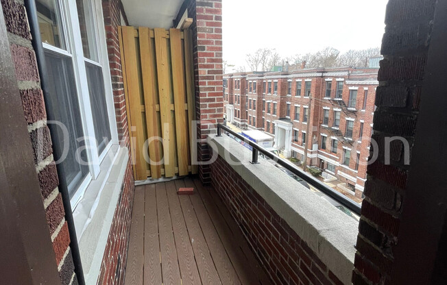 127 Sutherland Rd Apt L