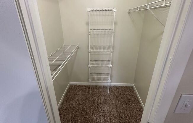 3 beds, 2 baths, 1,326 sqft, $1,870