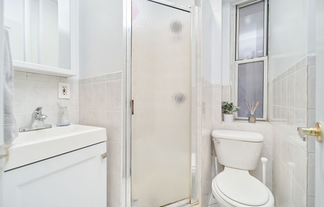 309 E 5 ST