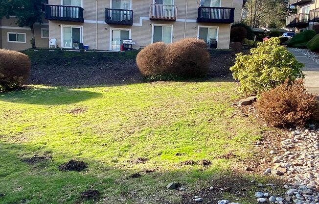 2 beds, 1 bath, 800 sqft, $1,850, Unit C05