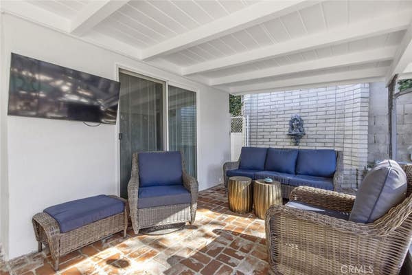 22444 VENIDO RD