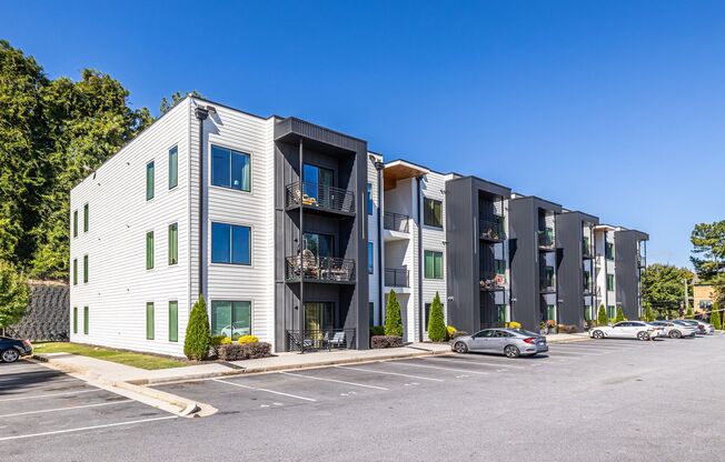 Top Floor 2bd/2ba Condo in East Atlanta, Perfect Roommate Setup!