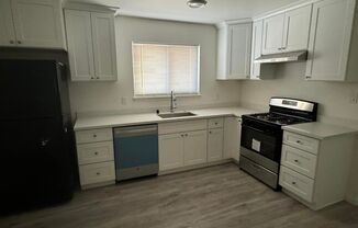 2 beds, 1 bath, 950 sqft, $2,250, Unit 5548