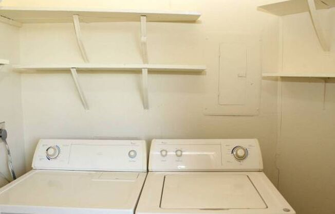 2 beds, 2 baths, 900 sqft, $1,375, Unit 237