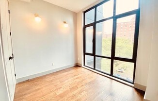 263 FRANKLIN AVE