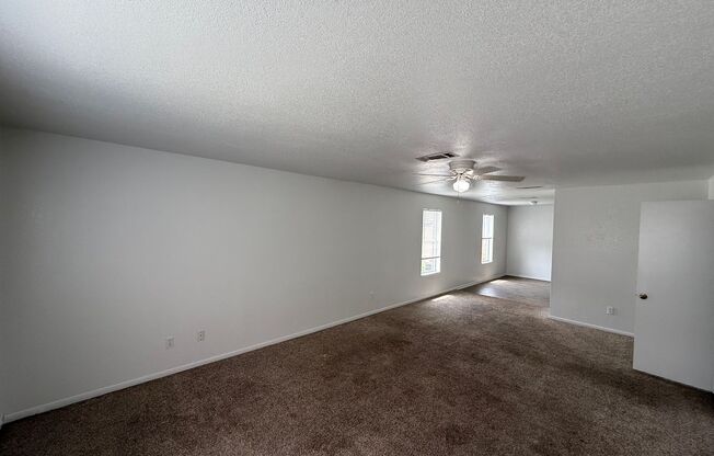 3105 Courtney Ln